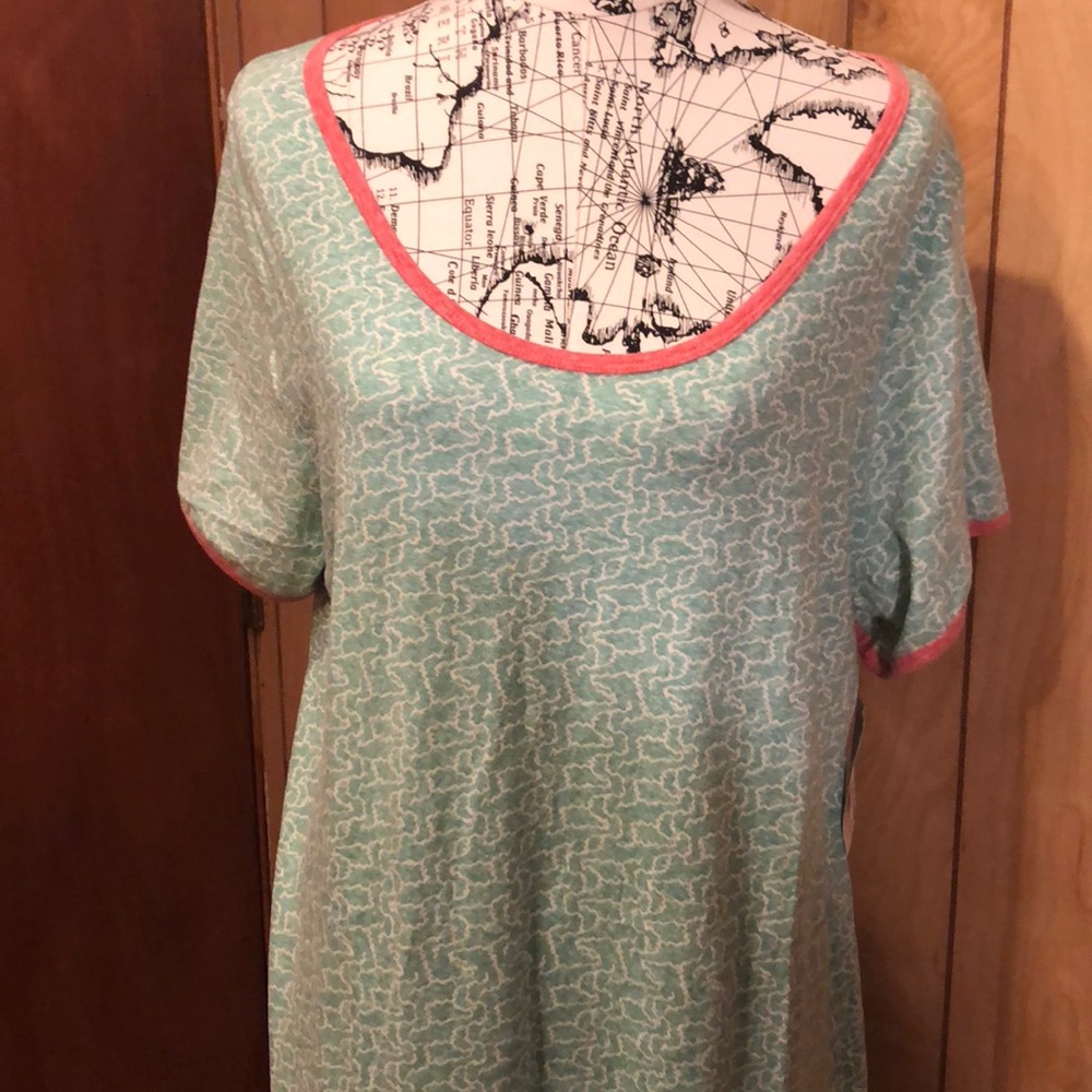 NWT Lularoe Classic Tee 2XL Mint Green Mauve Trim